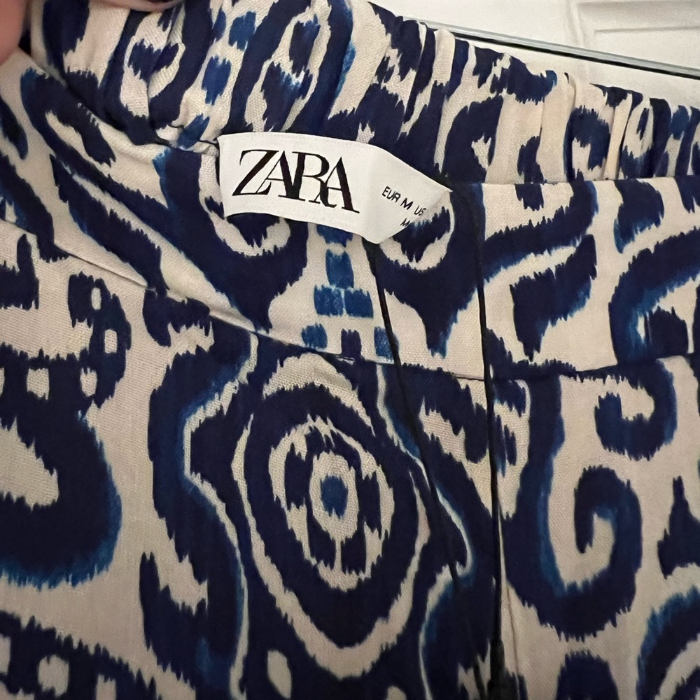 Zara Patterned Set - Picture 4 of 9